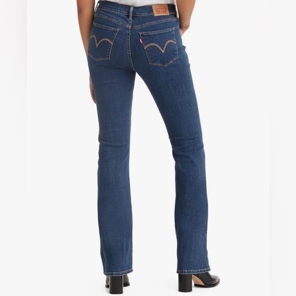 Levi’s 518 Bootcut Jeans - Picture 6 of 6